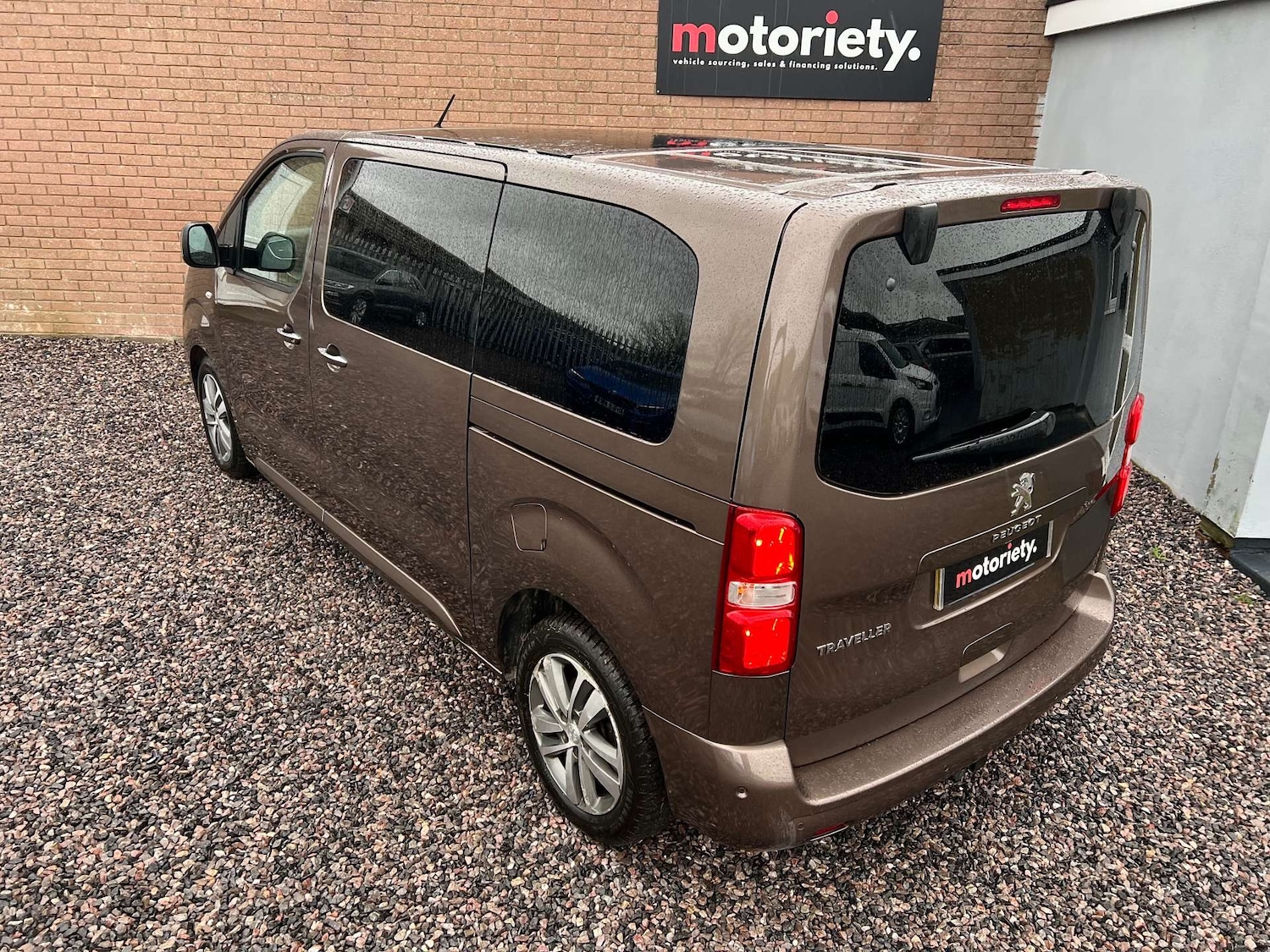 Used Peugeot Traveller 2018 for sale - 77274330: Photo 17