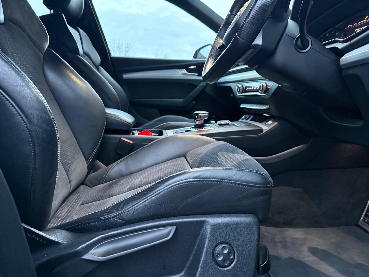 Used Audi Q5 2019 for sale - 76511966: Photo 41