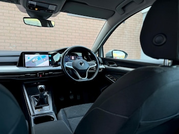 Used Volkswagen Golf 2021 for sale - 76752474: Photo