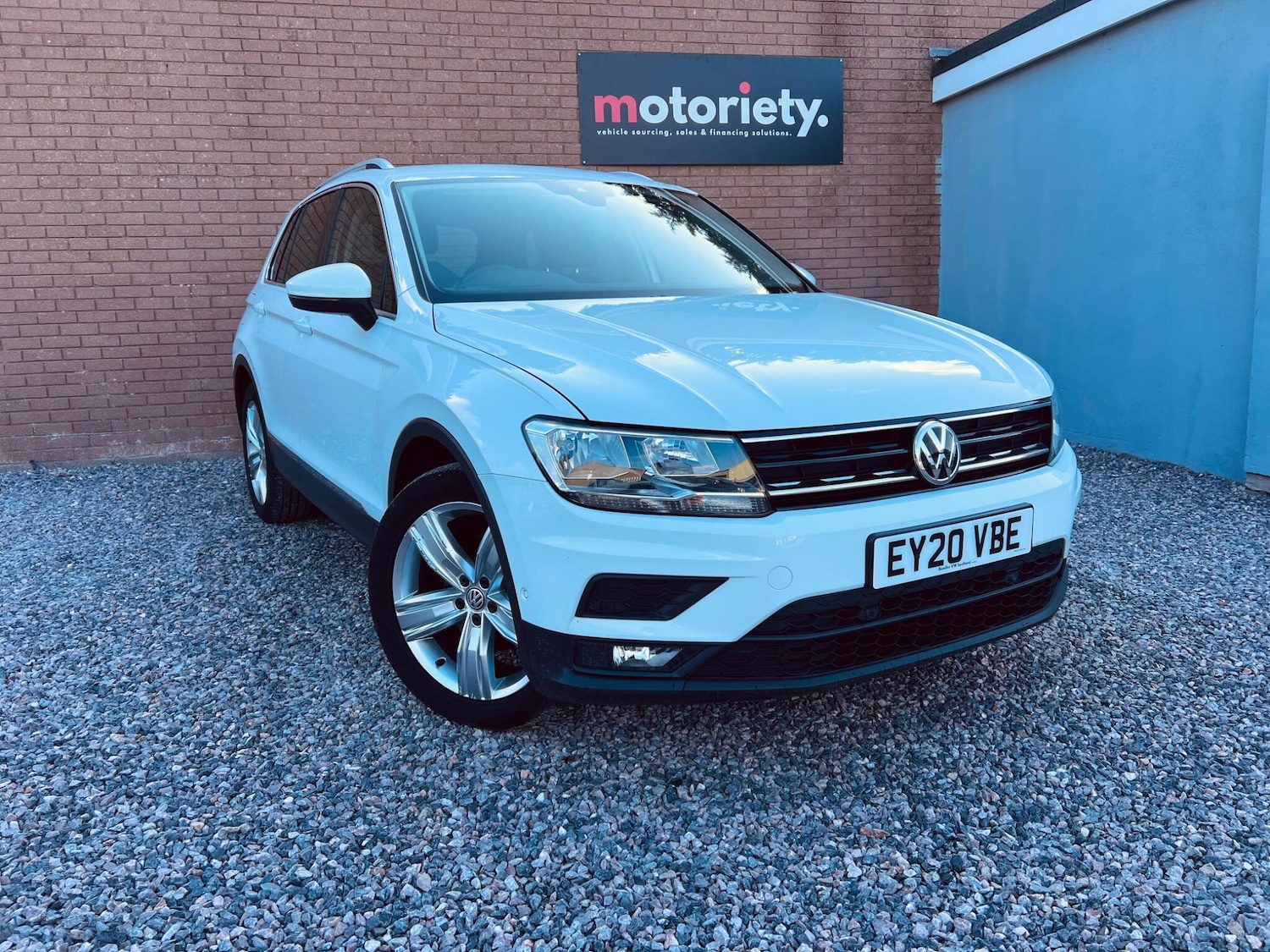 Used Volkswagen Tiguan 2020 for sale - 76282776: Photo 1