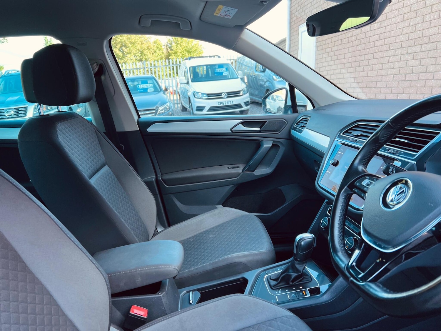 Used Volkswagen Tiguan 2020 for sale - 76282776: Photo 35
