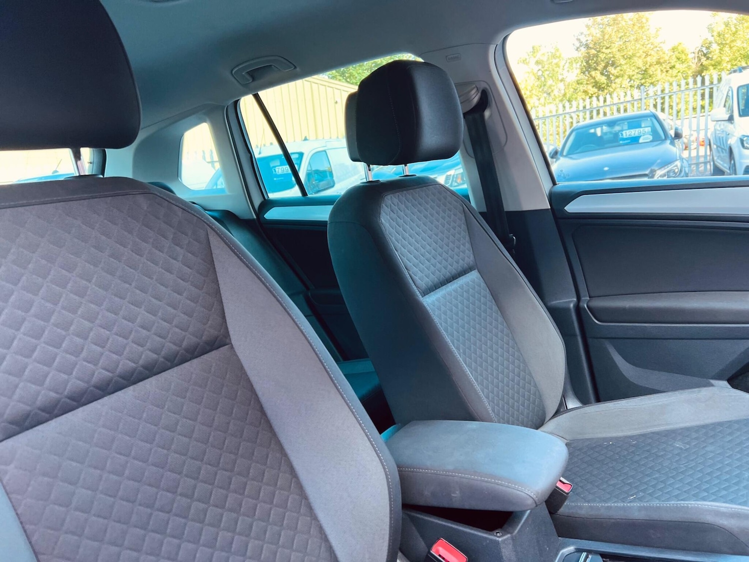 Used Volkswagen Tiguan 2020 for sale - 76282776: Photo 36