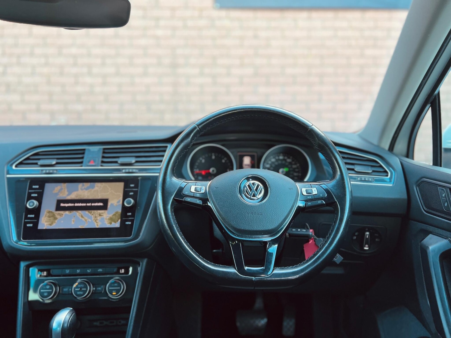 Used Volkswagen Tiguan 2020 for sale - 76282776: Photo 51