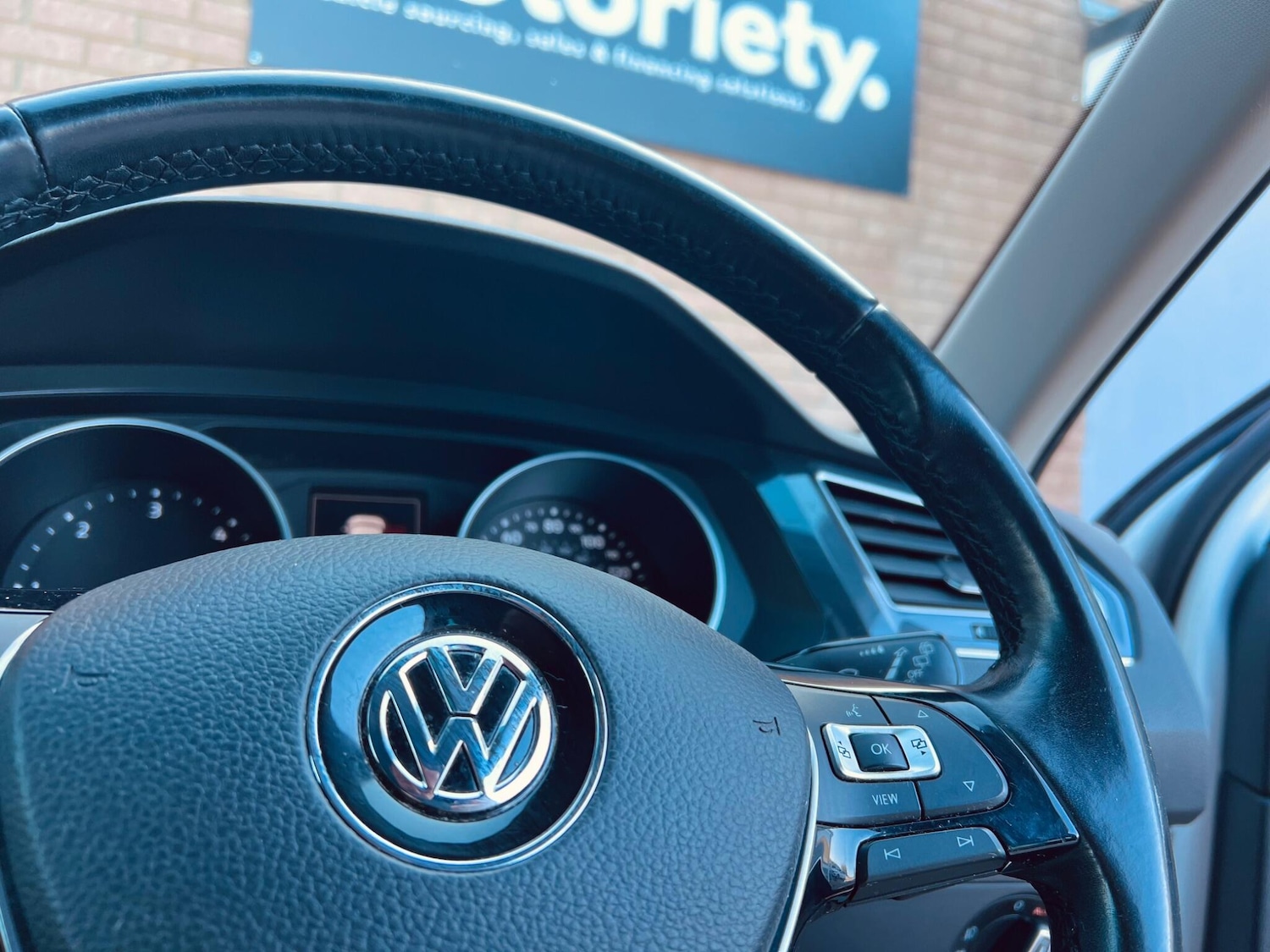 Used Volkswagen Tiguan 2020 for sale - 76282776: Photo 61