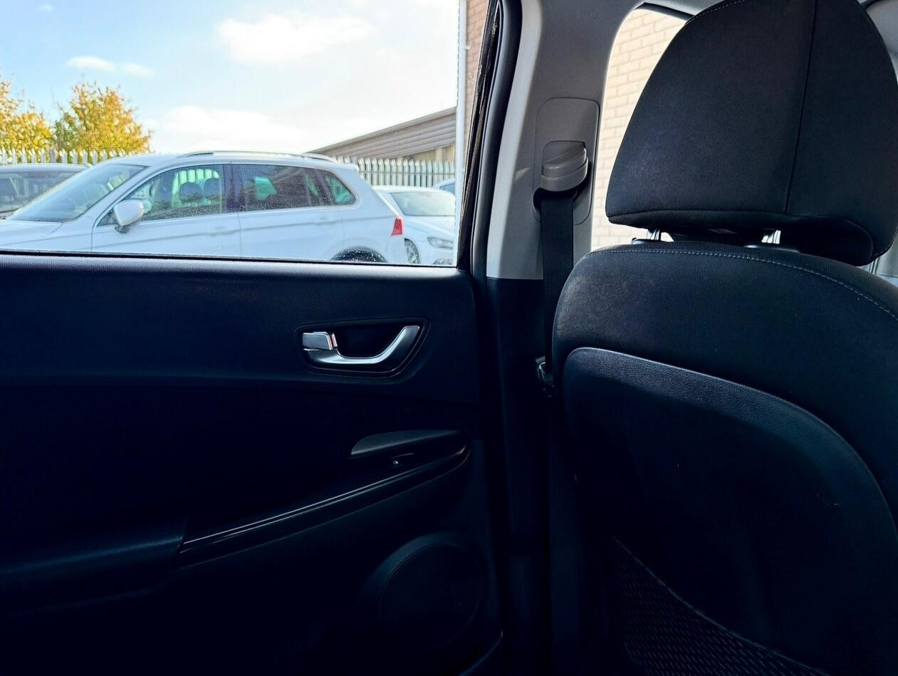 Used Hyundai KONA 2021 for sale - 77108796: Photo 59