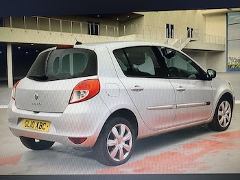 Used Renault Clio 2010 for sale - 76387334: Photo
