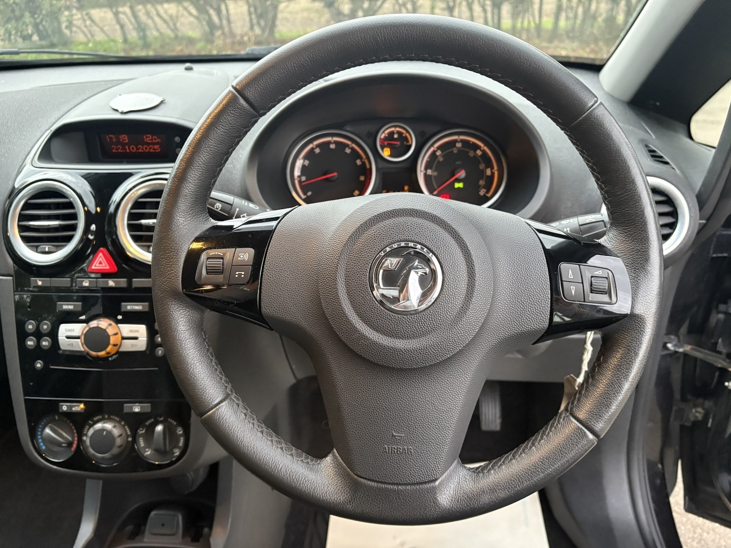 Used Vauxhall Corsa 2013 for sale - 76253017: Photo 12