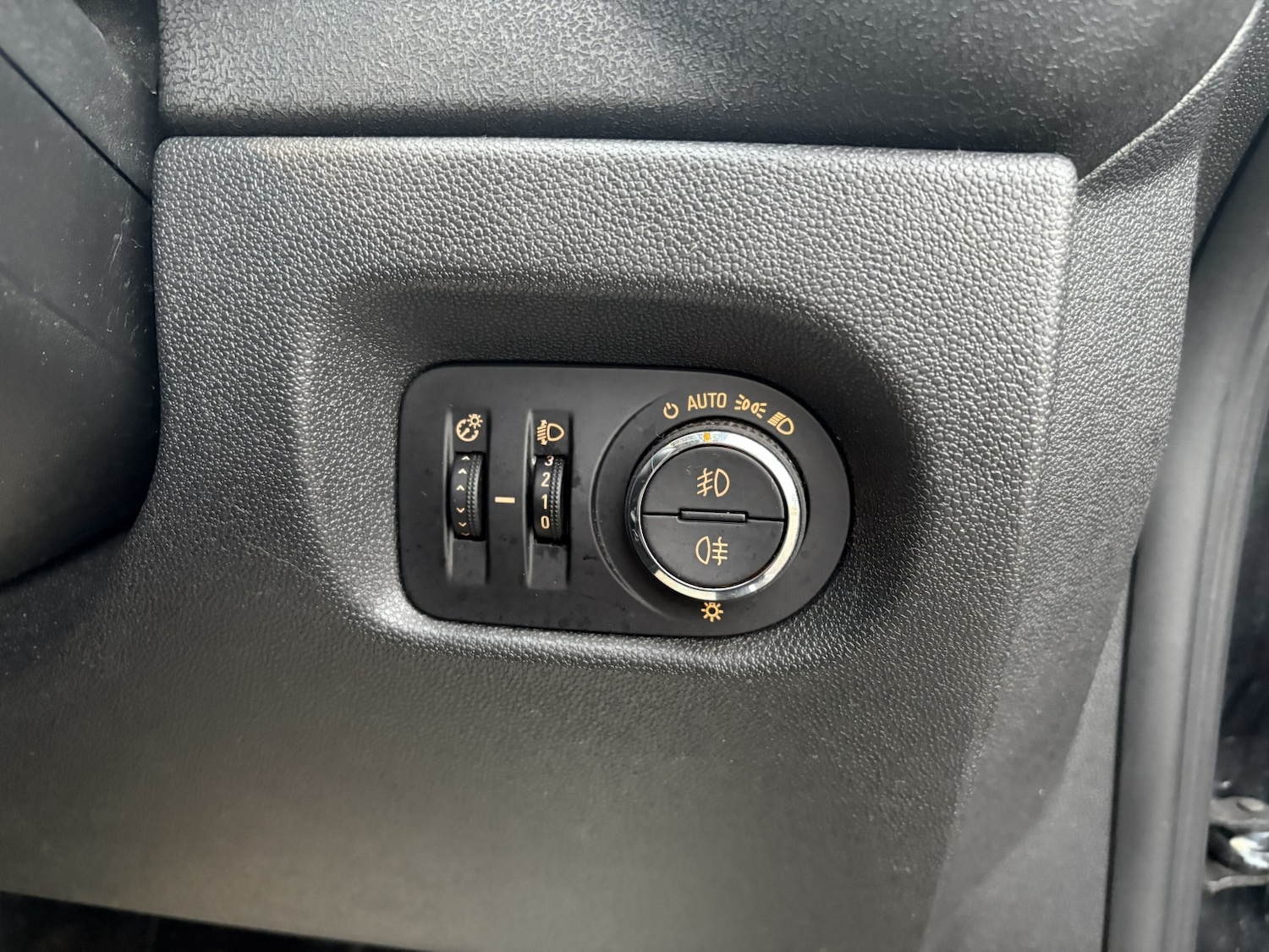 Used Vauxhall Corsa 2013 for sale - 76253017: Photo 20