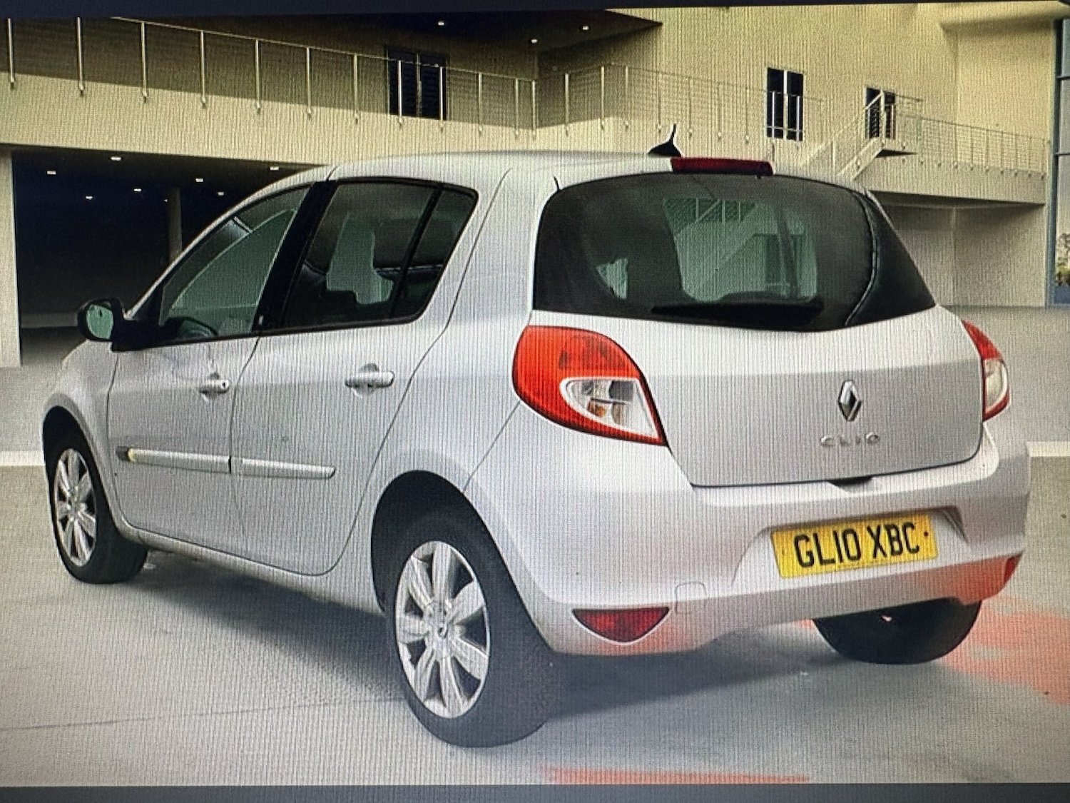 Used Renault Clio 2010 for sale - 77173052: Photo 4