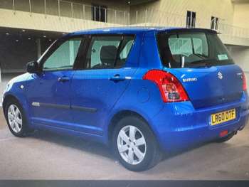Used Suzuki Swift 2010 for sale - 75160338: Photo