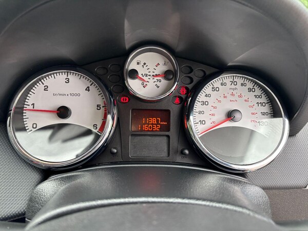 Used Peugeot 207 2012 for sale - 75598741: Photo 11