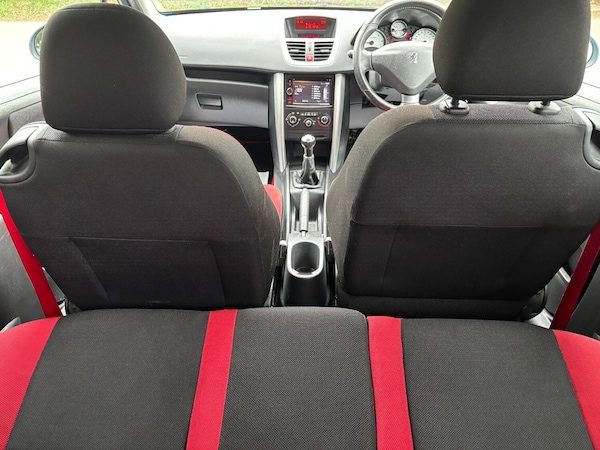 Used Peugeot 207 2012 for sale - 75598741: Photo 24