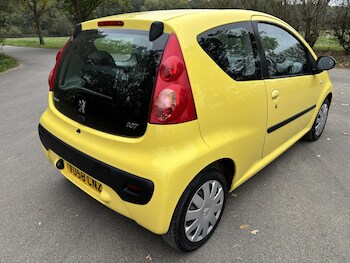 Used Peugeot 107 2009 for sale - 76107263: Photo 3