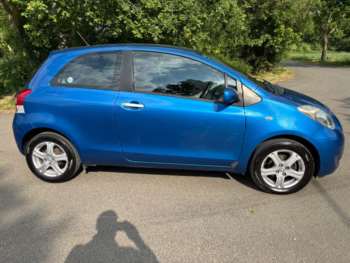 Used Toyota Yaris 2010 for sale - 74846358: Photo