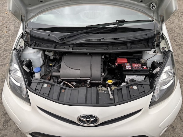 Used Toyota AYGO 2012 for sale - 76107254: Photo 27