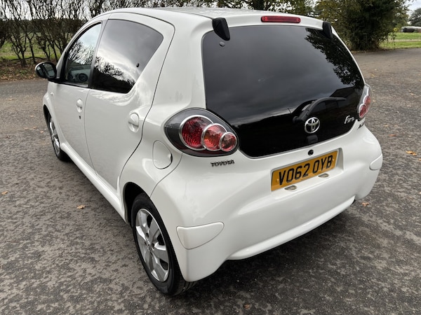 Used Toyota AYGO 2012 for sale - 76107254: Photo 5