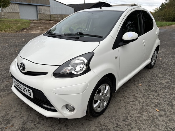 Used Toyota AYGO 2012 for sale - 76107254: Photo 7