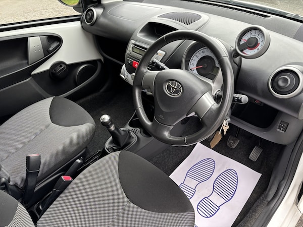 Used Toyota AYGO 2012 for sale - 76107254: Photo 9
