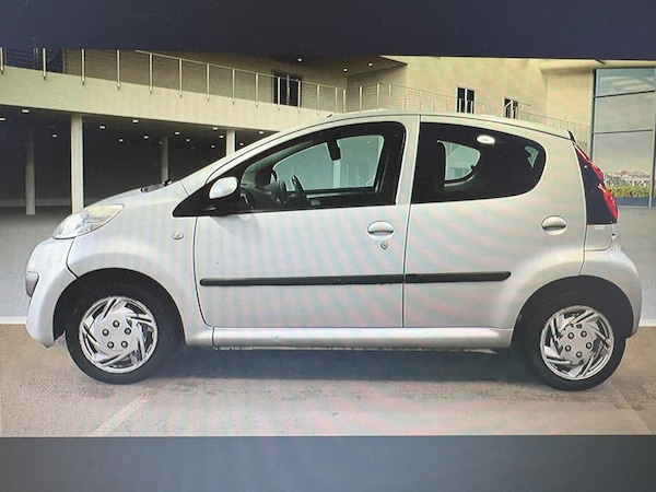 Used Peugeot 107 2013 for sale - 76107213: Photo 5