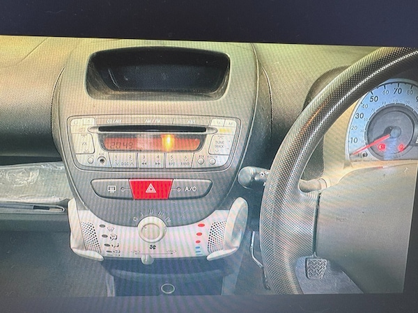 Used Peugeot 107 2013 for sale - 76107213: Photo 7