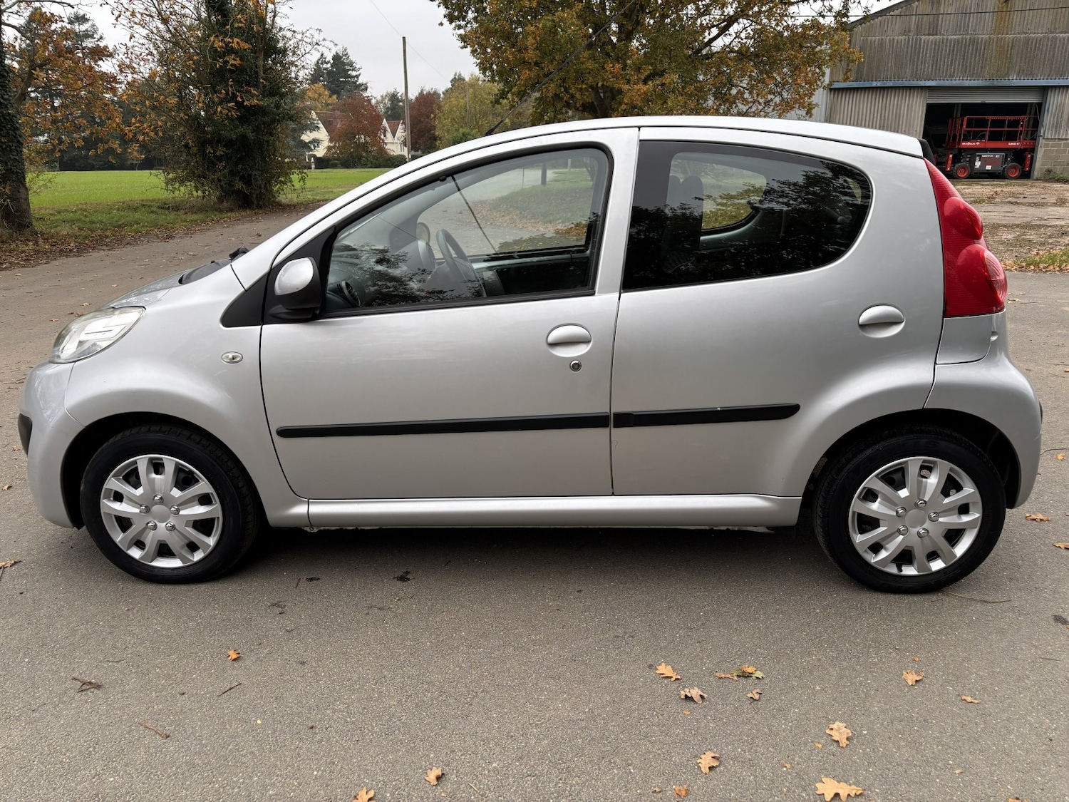 Used Peugeot 107 2012 for sale - 76924281: Photo 6