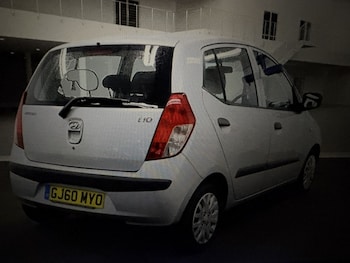 Used Hyundai i10 2010 for sale - 76430879: Photo