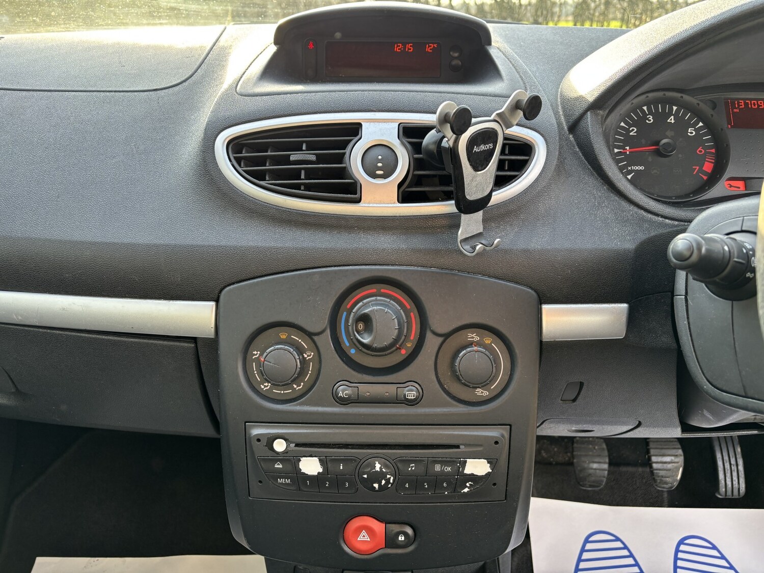 Used Renault Clio 2009 for sale - 76935319: Photo 13