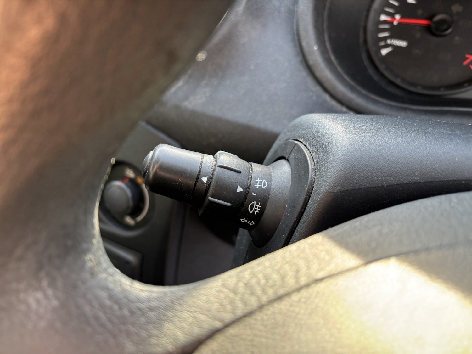 Used Renault Clio 2009 for sale - 76935319: Photo 16