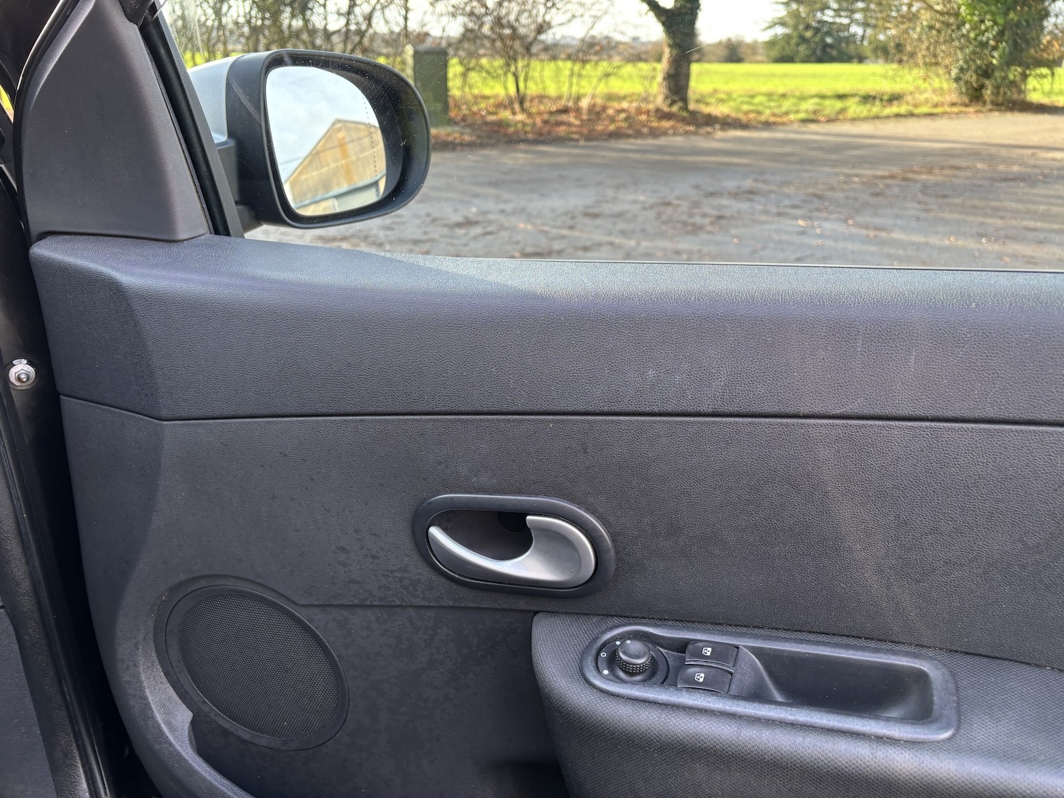 Used Renault Clio 2009 for sale - 76935319: Photo 18