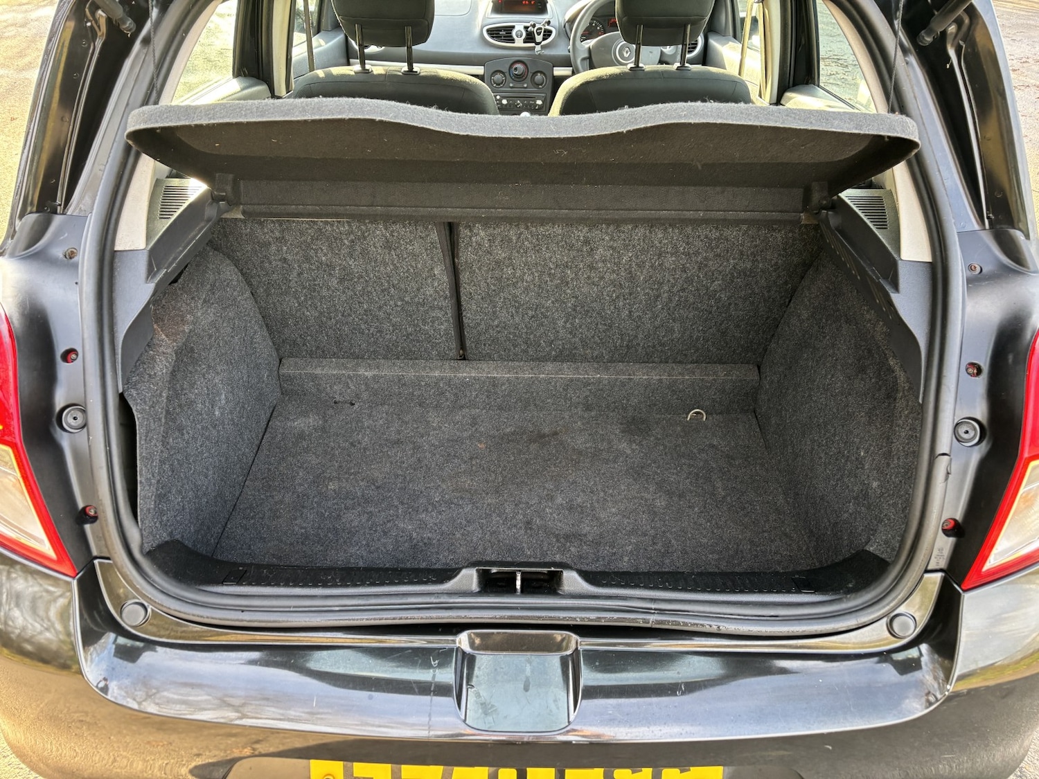 Used Renault Clio 2009 for sale - 76935319: Photo 21