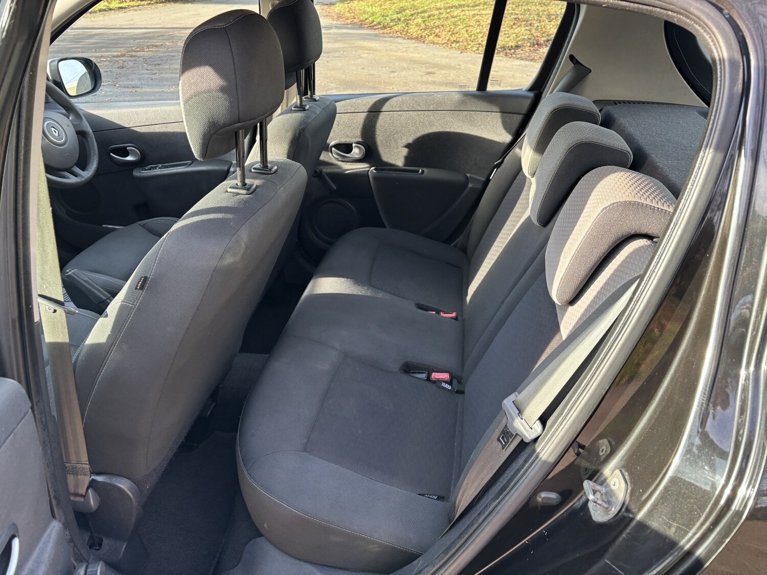 Used Renault Clio 2009 for sale - 76935319: Photo 22