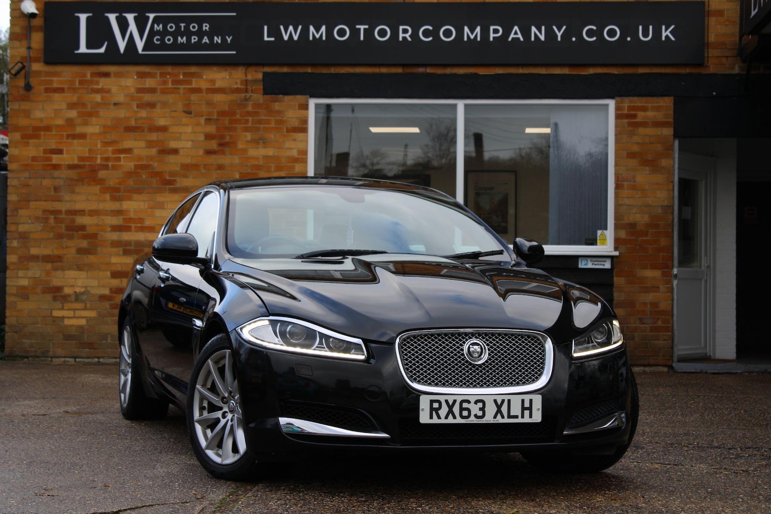 Used Jaguar XF 2013 for sale - 76849874: Photo 1