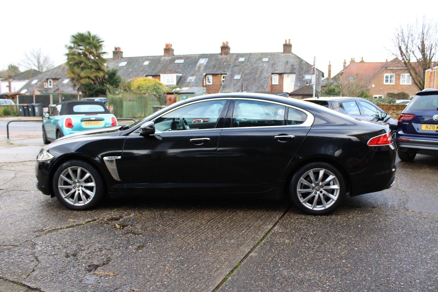 Used Jaguar XF 2013 for sale - 76849874: Photo 6