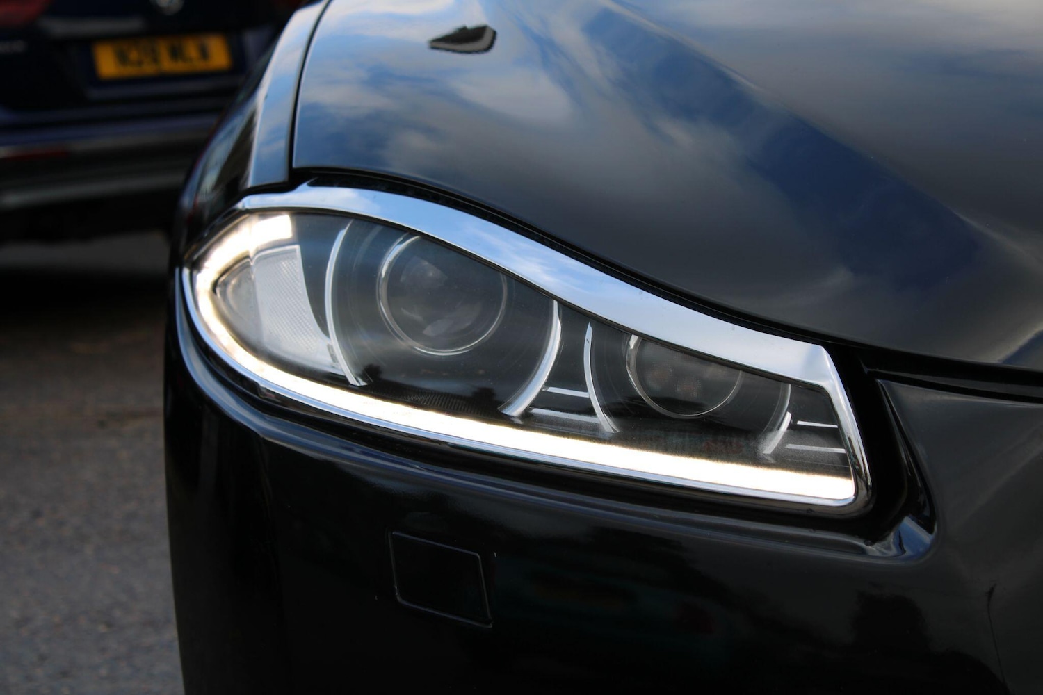 Used Jaguar XF 2013 for sale - 76849874: Photo 9