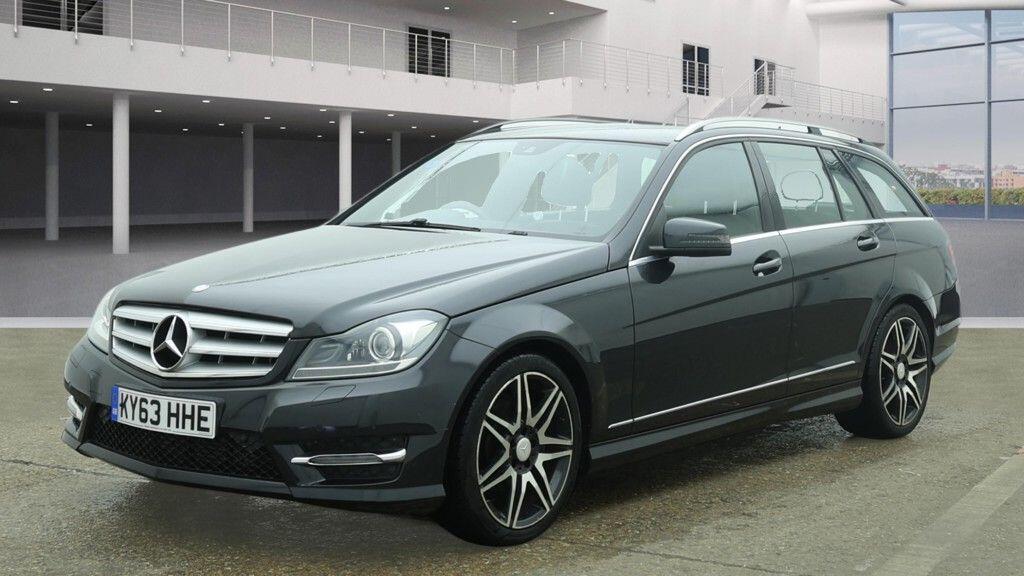 Used Mercedes-Benz C Class 2013 for sale - 77657758: Photo 2