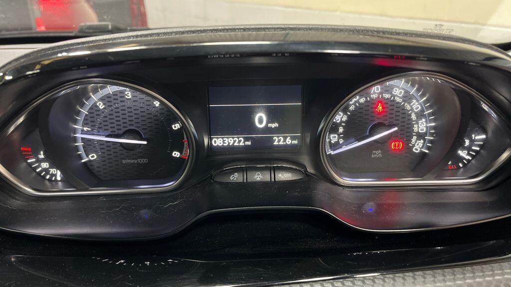 Used Peugeot 2008 for sale - 78116589: Photo 10