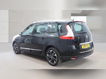 Used Renault Grand Scenic 2016 for sale - 79589636: Photo