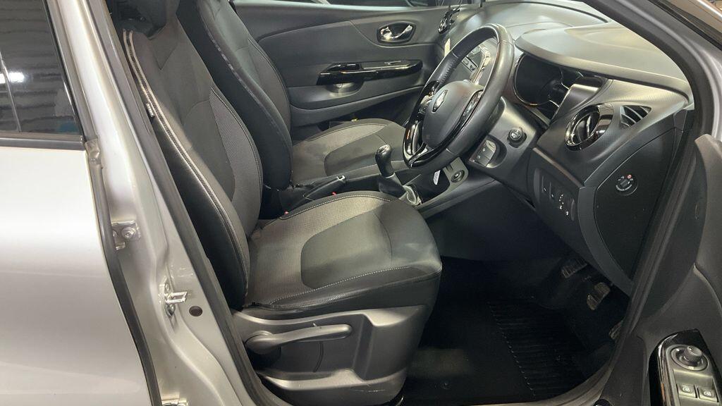 Used Renault Captur for sale - 77215521: Photo 9