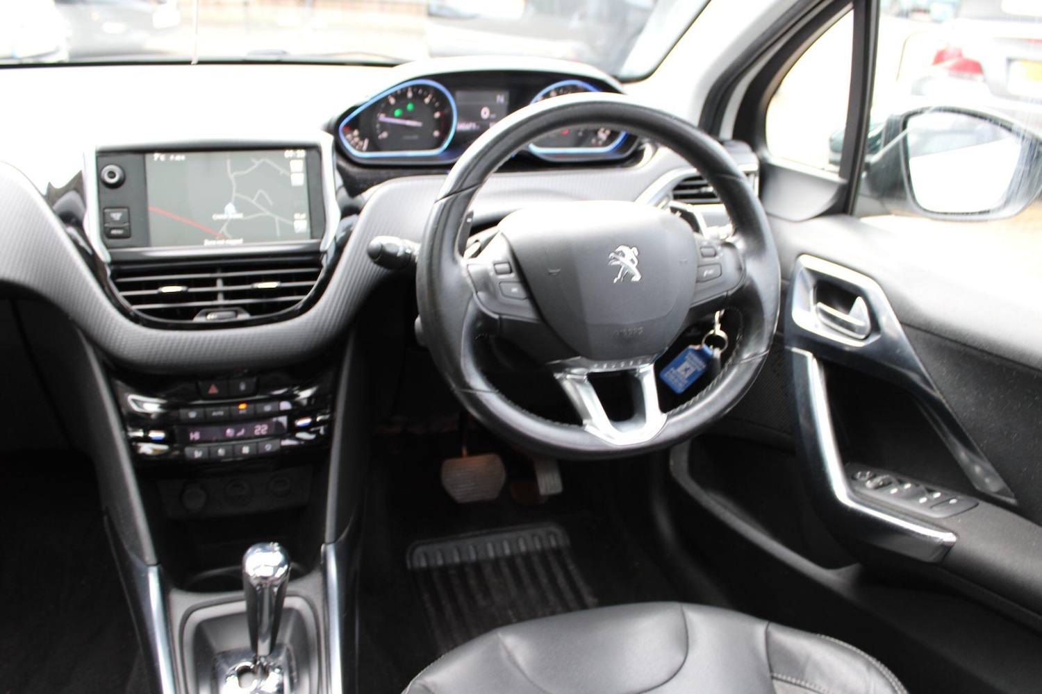 Used Peugeot 2008 2014 for sale - 76646181: Photo 17