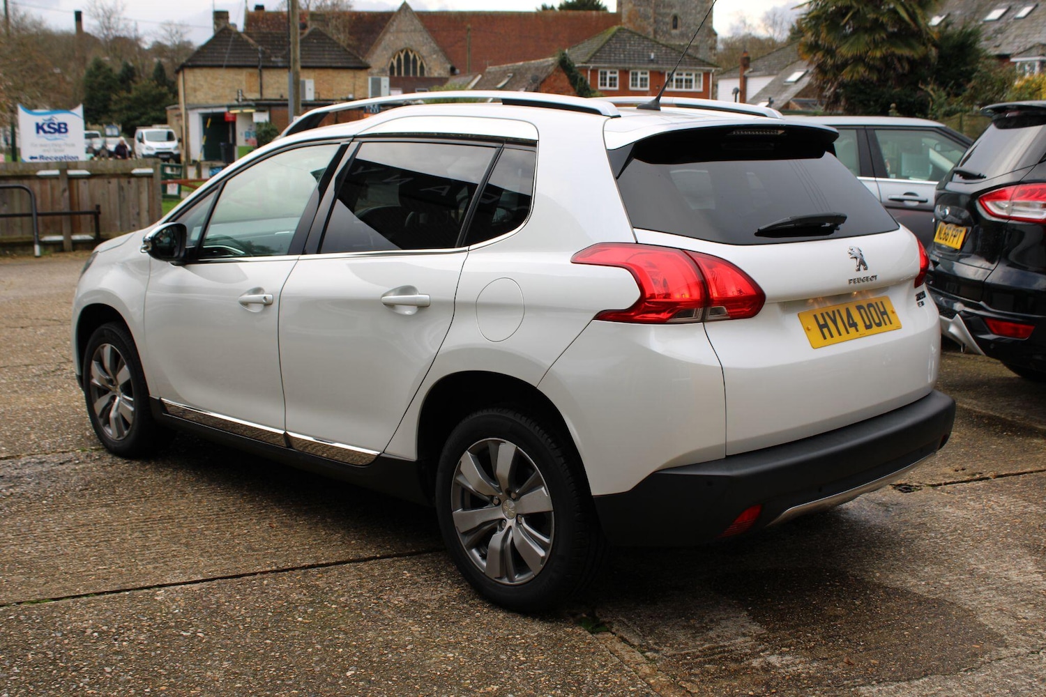 Used Peugeot 2008 2014 for sale - 76646181: Photo 5