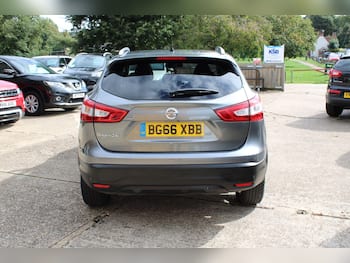 Used Nissan Qashqai 2016 for sale - 79794756: Photo