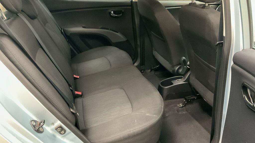 Used Hyundai i10 2011 for sale - 78220073: Photo 8