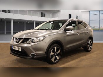 Used Nissan Qashqai 2015 for sale - 77387536: Photo