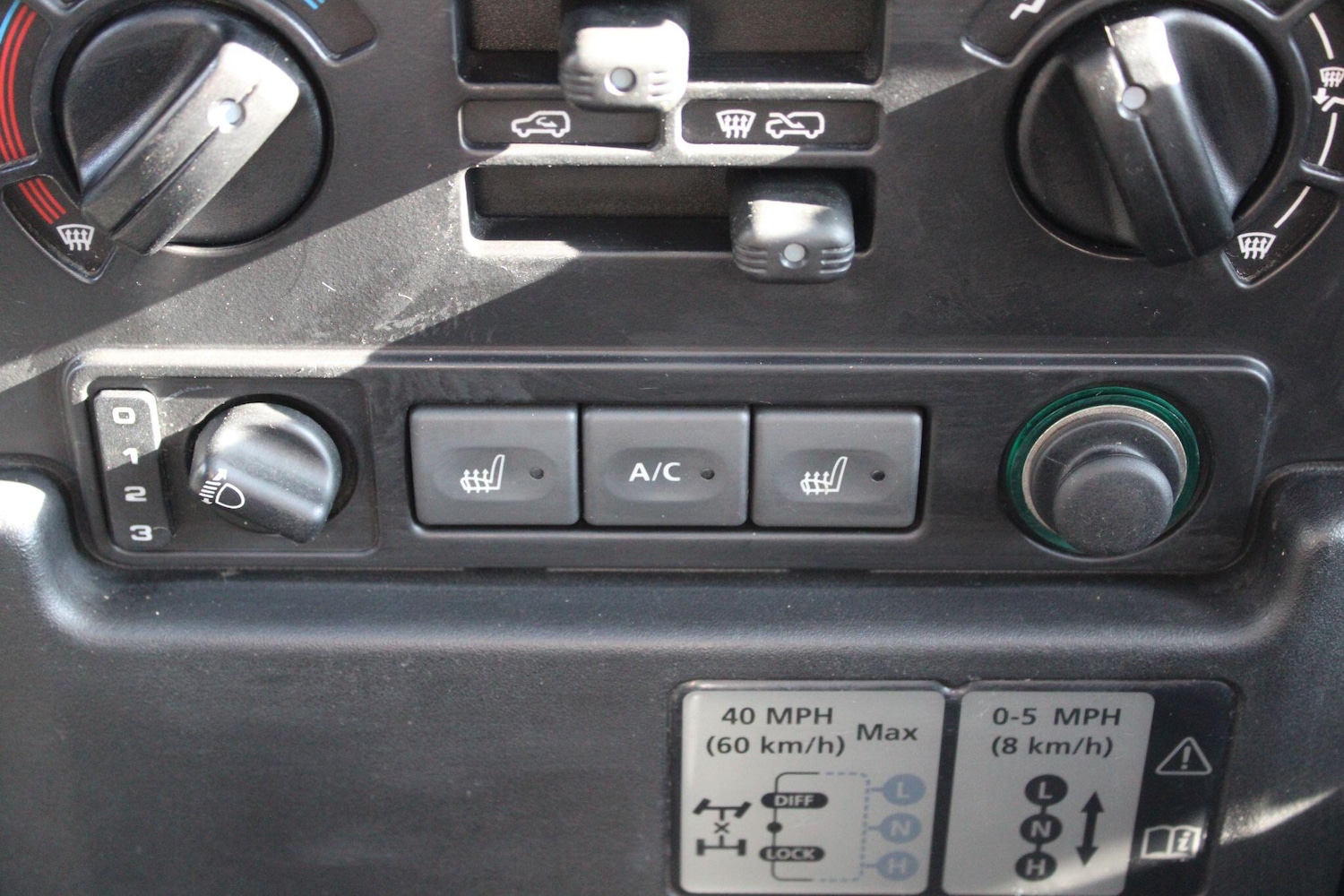 Used Land Rover Defender 90 2010 for sale - 77958417: Photo 12