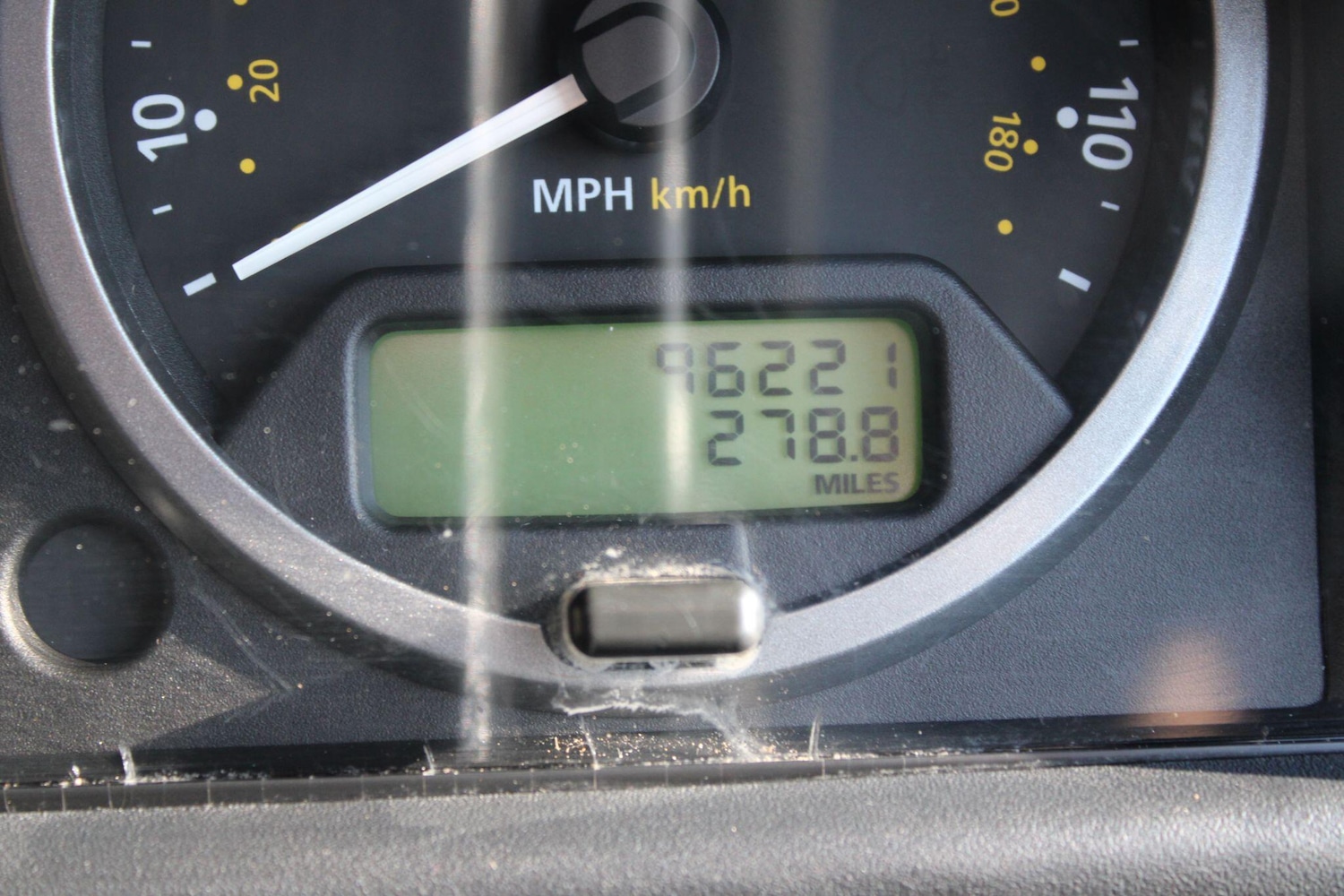 Used Land Rover Defender 90 2010 for sale - 77958417: Photo 16