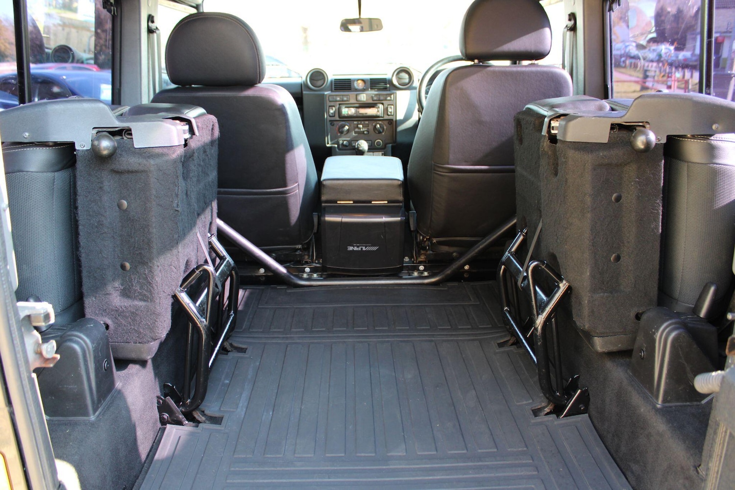 Used Land Rover Defender 90 2010 for sale - 77958417: Photo 18