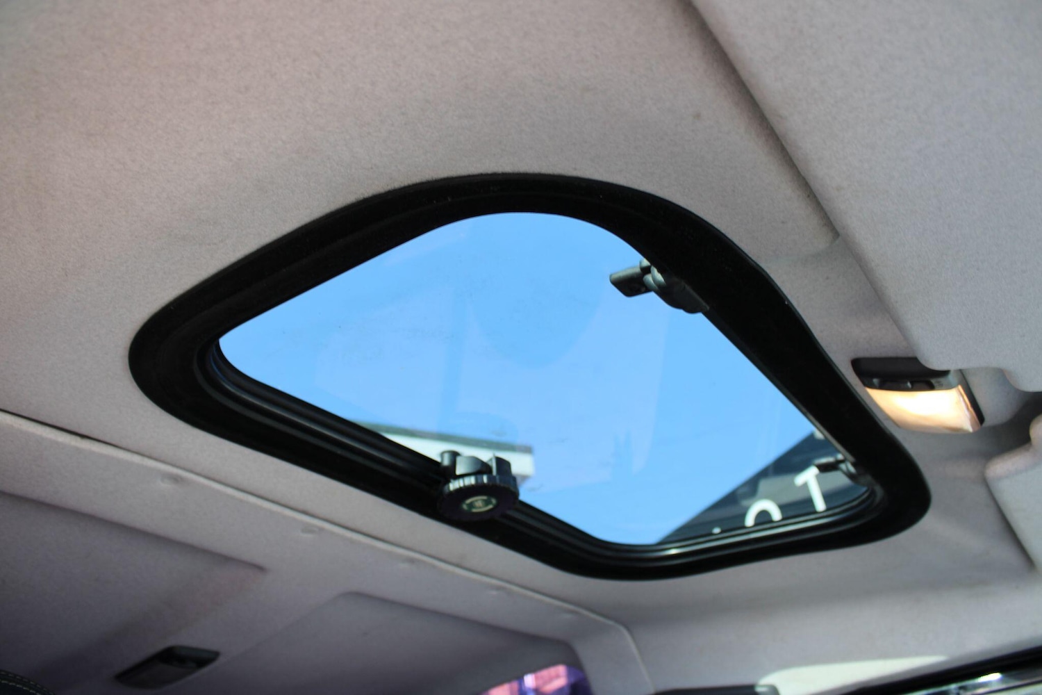 Used Land Rover Defender 90 2010 for sale - 77958417: Photo 27