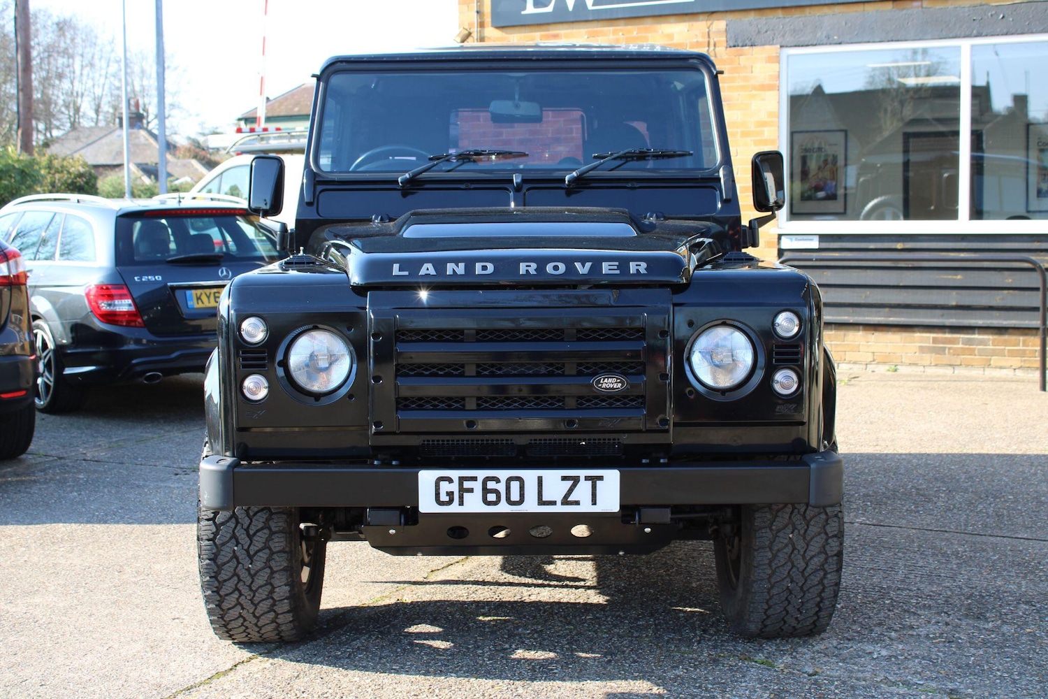 Used Land Rover Defender 90 2010 for sale - 77958417: Photo 3
