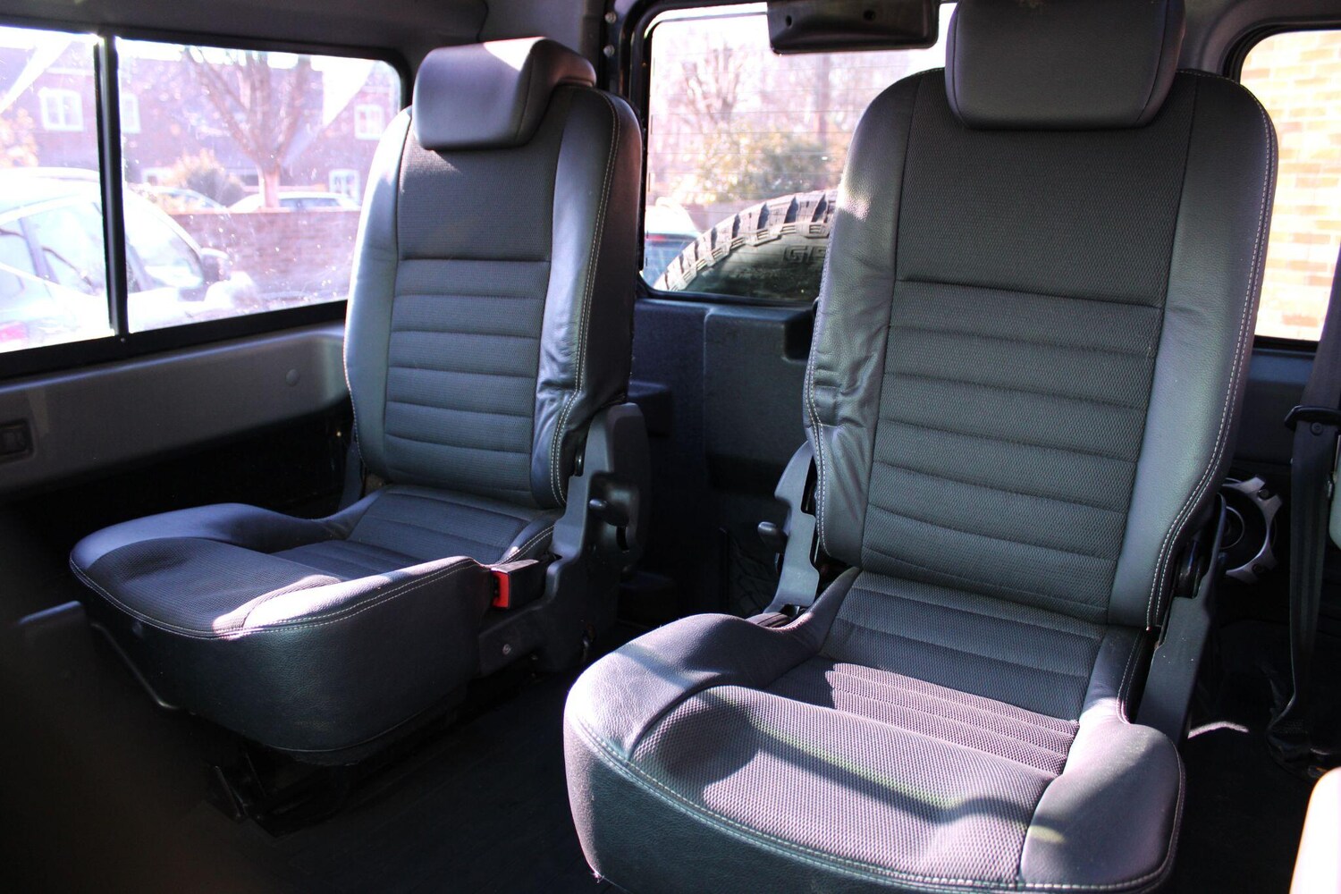 Used Land Rover Defender 90 2010 for sale - 77958417: Photo 35