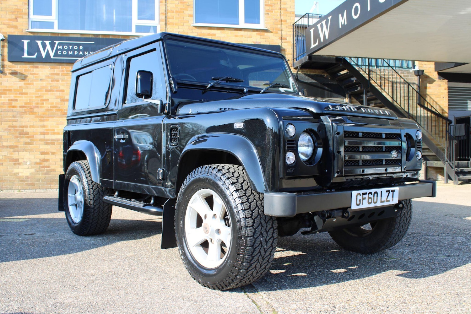 Used Land Rover Defender 90 2010 for sale - 77958417: Photo 6